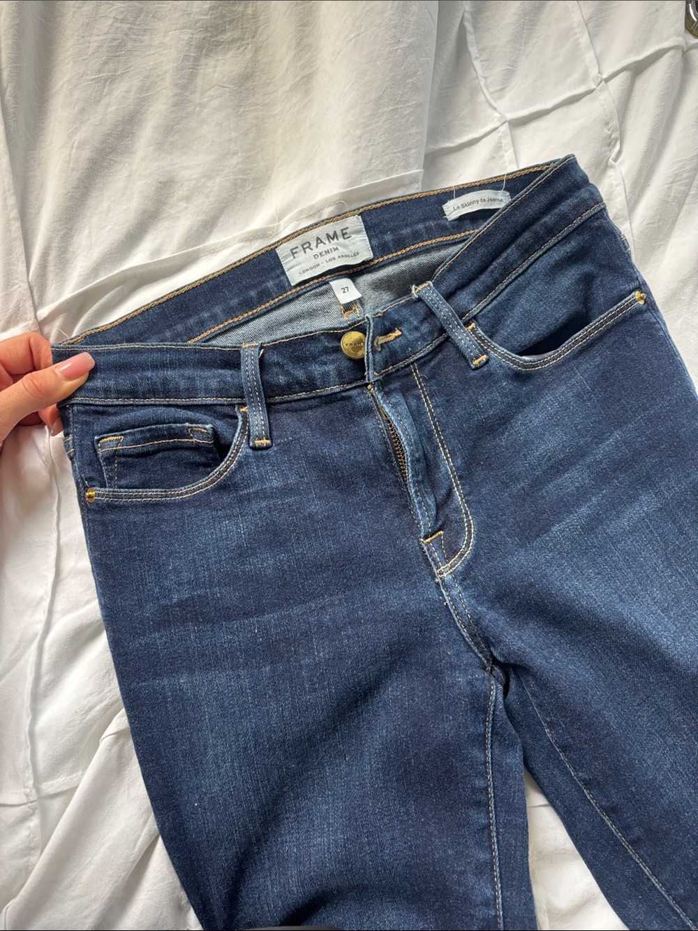 New Frame Denim Le High Skinny Jeans in Dark Blue